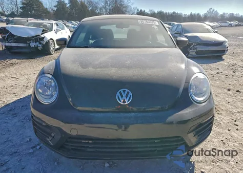2018 Volkswagen Beetle S z USA, uszkodzony, nr VIN 3VWFD7AT8JM717693